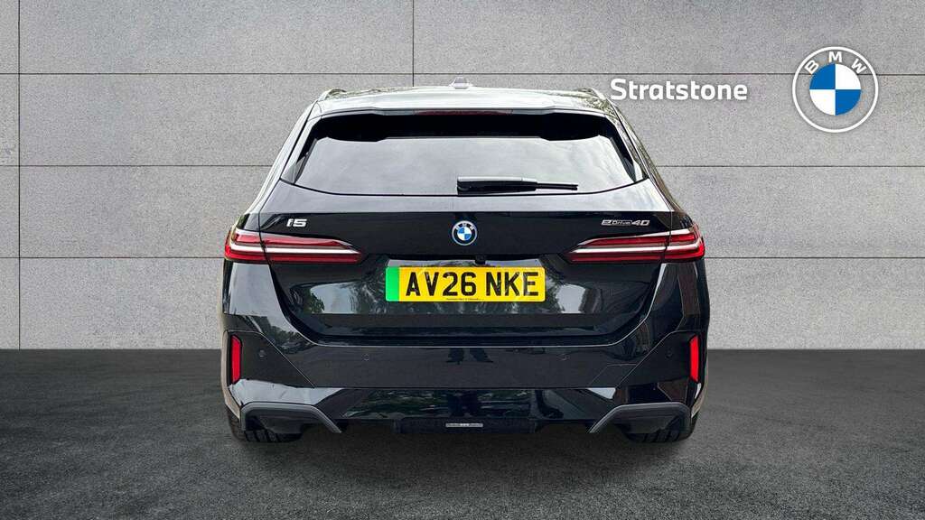 BMW i5 Saloon Grey #18