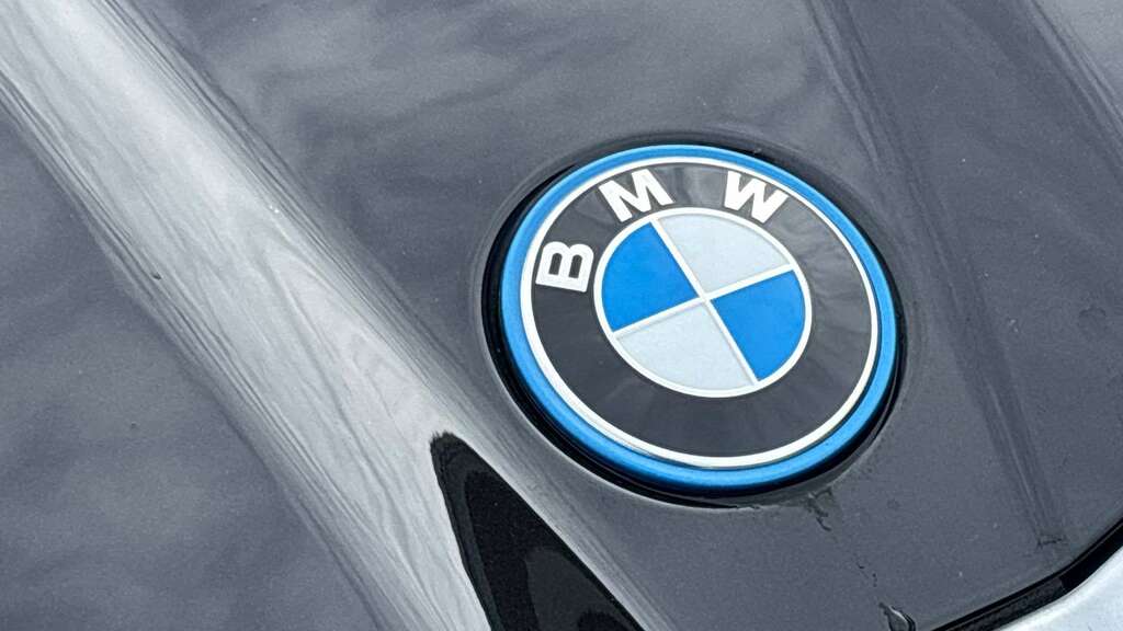 BMW i5 Saloon Grey #22
