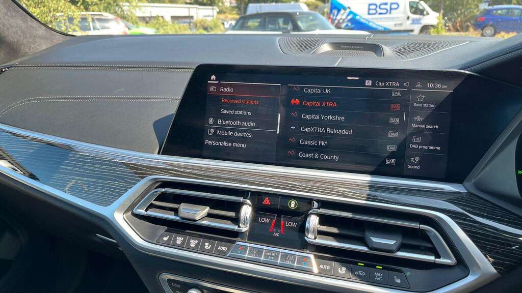 BMW X7 Xdrive M50i Step Blue #26