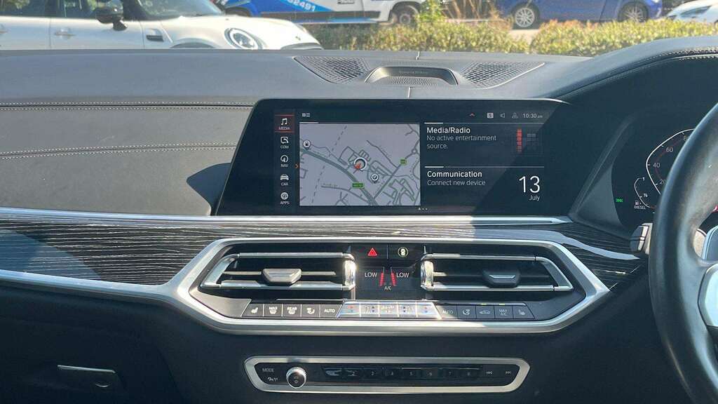 BMW X7 Xdrive M50i Step Blue #8