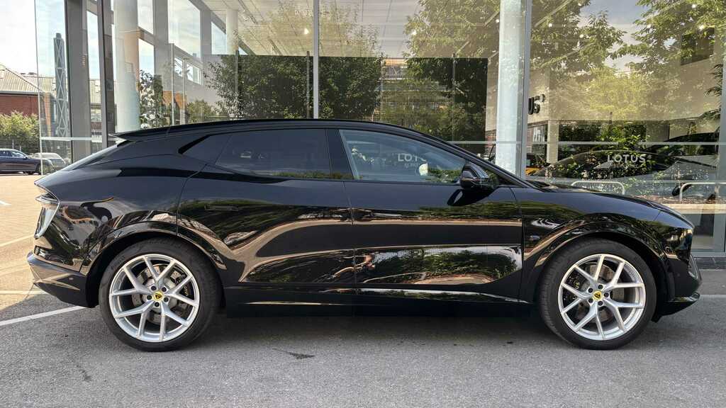 Lotus Eletre 450Kw 600 Gt Se 112Kwh 2025 RV75KOH Black