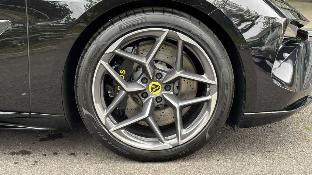 Lotus Emeya 450Kw 102Kwh 2025 RV75KPK Black #5