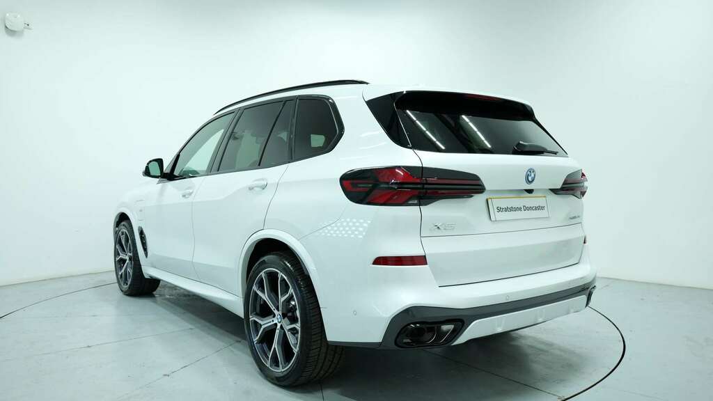BMW X5 Xdrive50e M Sport 2026 White #2