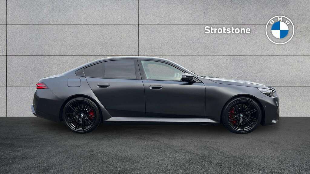BMW M5 Dct 2025 Grey