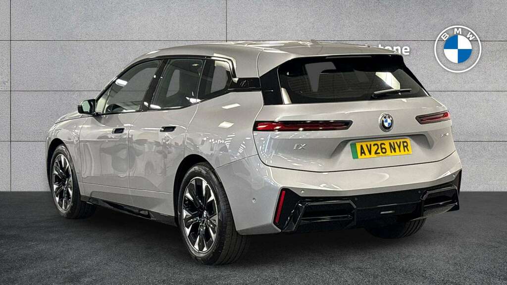 BMW iX 300Kw Xdrive45 M Sport 101Kwh 2026 Silver #2