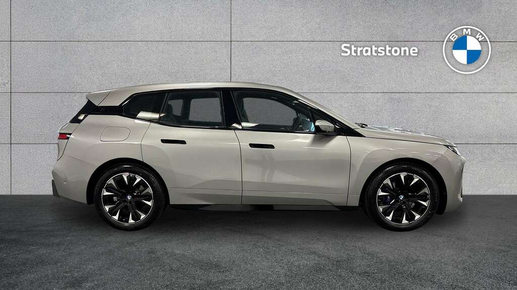 BMW iX 300Kw Xdrive45 M Sport 101Kwh 2026 Silver #3
