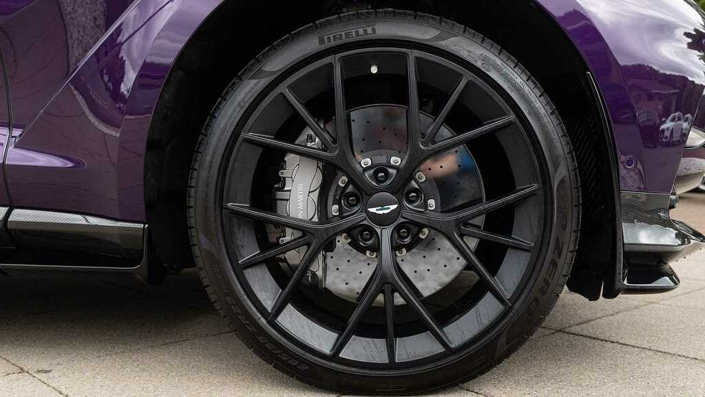 Aston Martin DBX V8 Dbx707 Touchtronic 2026 Purple #4