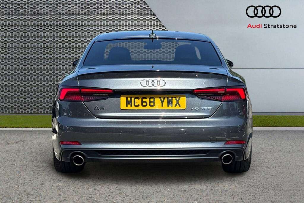 Audi A5 40 Tfsi Black Edition S Tronic 2019 Grey #4