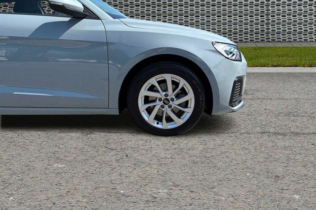 Audi A1 30 Tfsi 110 Sport 2022 BD22BVH Grey #4