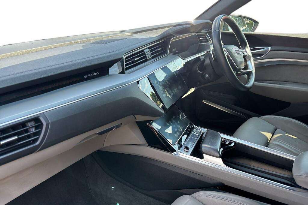 Audi E-tron 300Kw 55 Quattro 95Kwh 2019 Blue #2