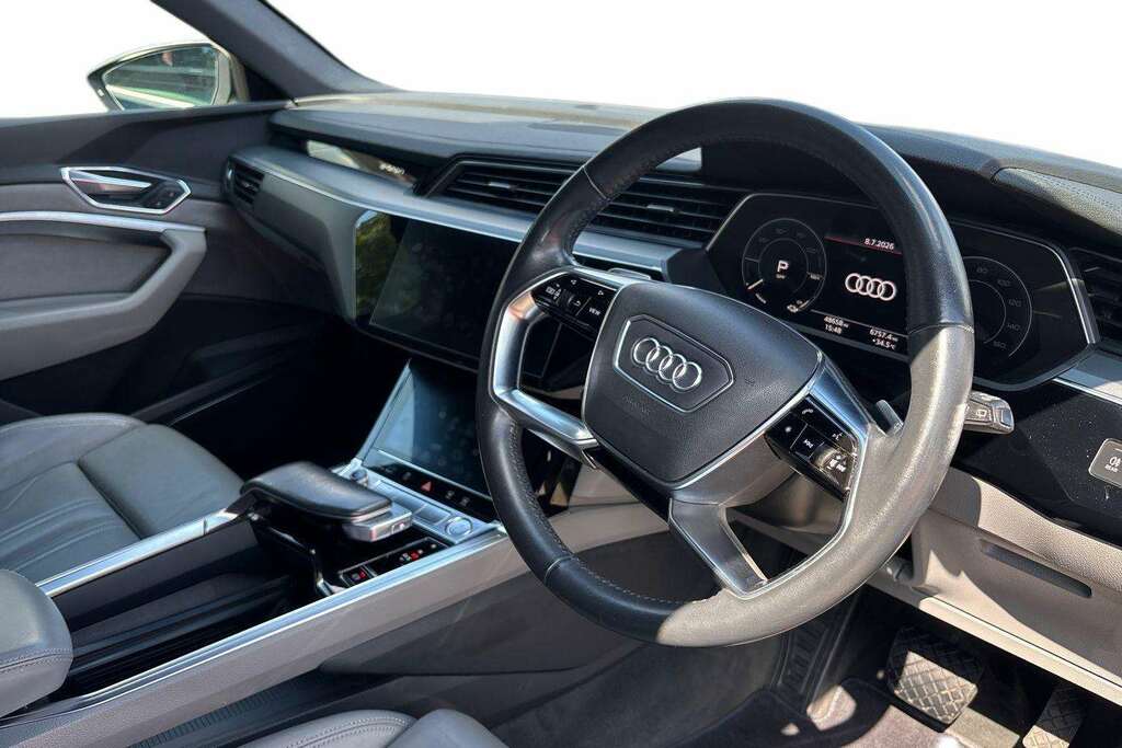 Audi E-tron 300Kw 55 Quattro 95Kwh 2019 Blue #3