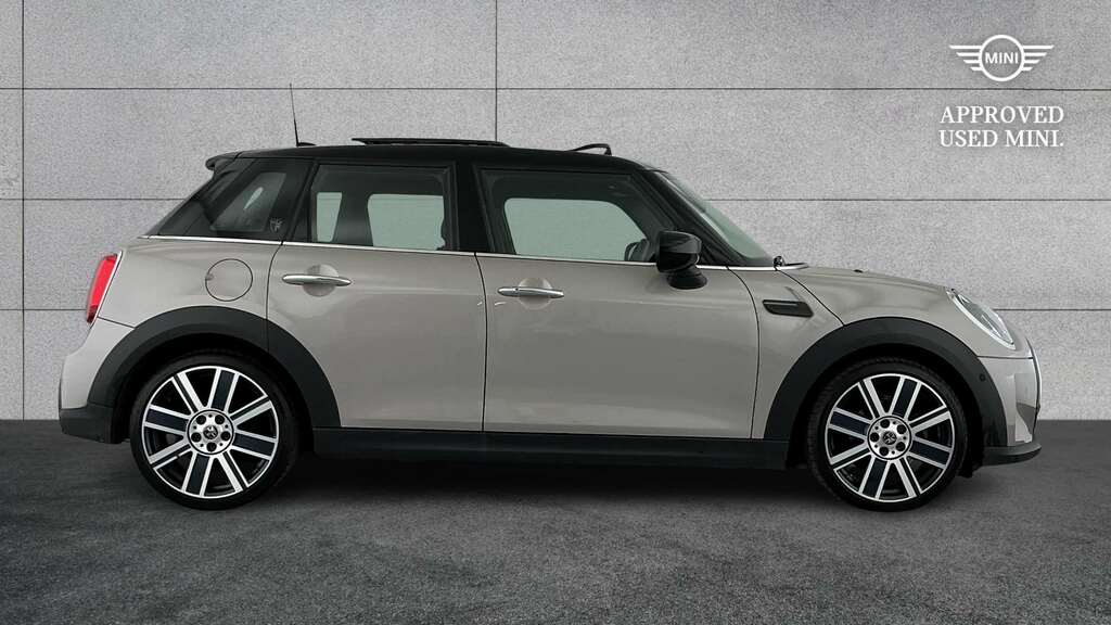 Mini Hatch 1.5 Cooper Exclusive Premium Plus 2024 YN24WGA Grey #3