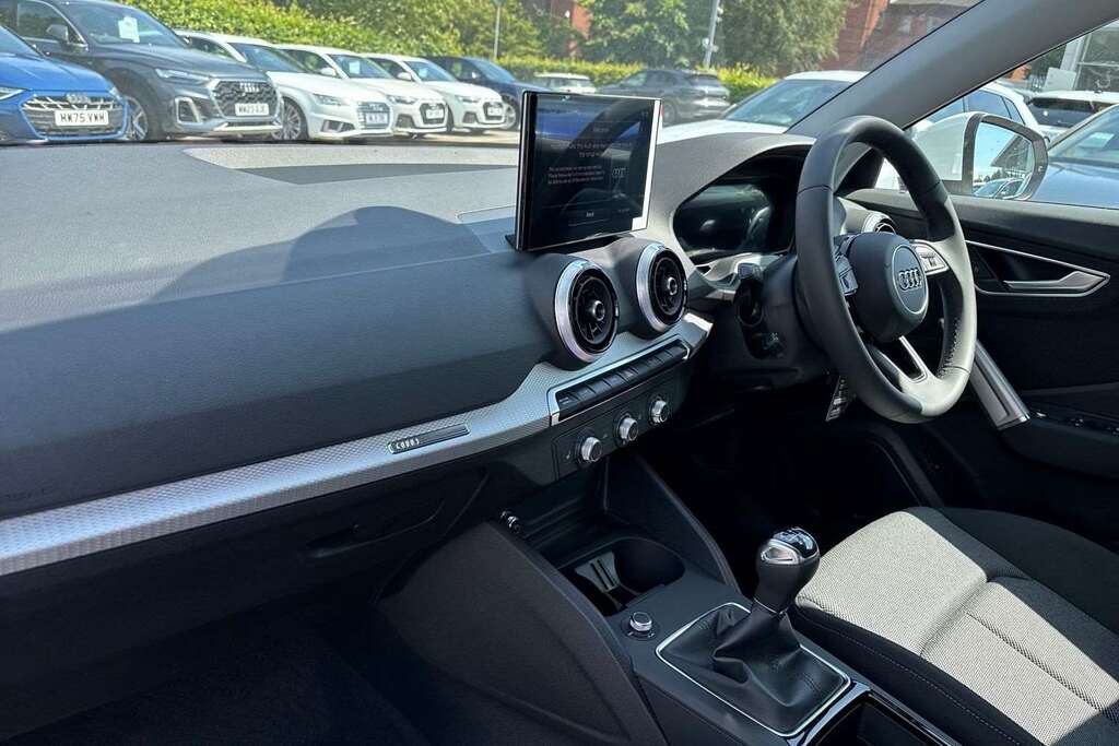 Audi Q2 35 Tfsi Sport 2026 White