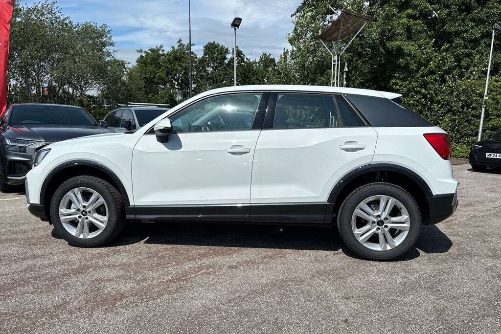 Audi Q2 35 Tfsi Sport 2026 MC26FGP White #6