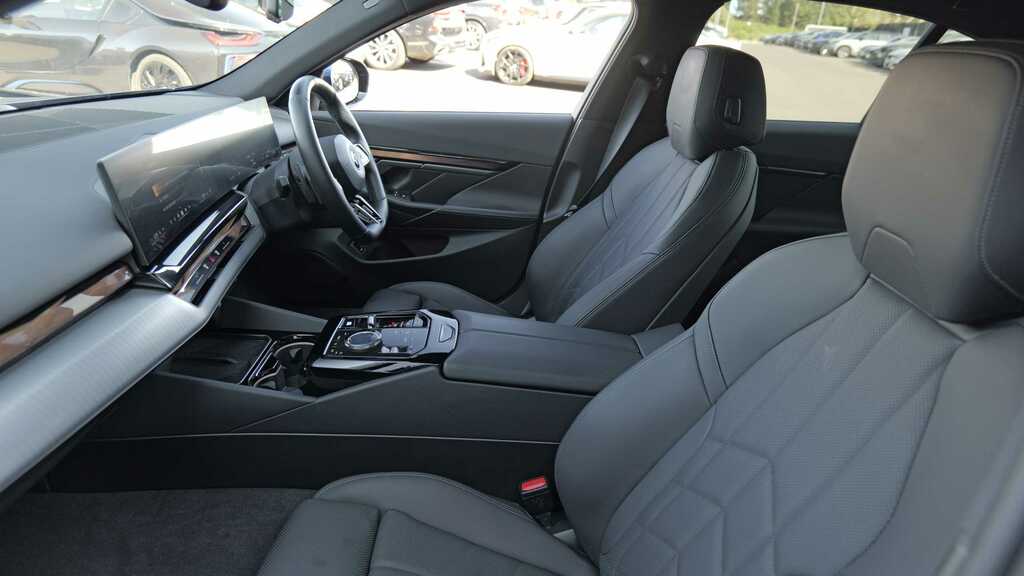 BMW i5 250Kw Edrive40 M Sport 84Kwh 2024 Blue #5