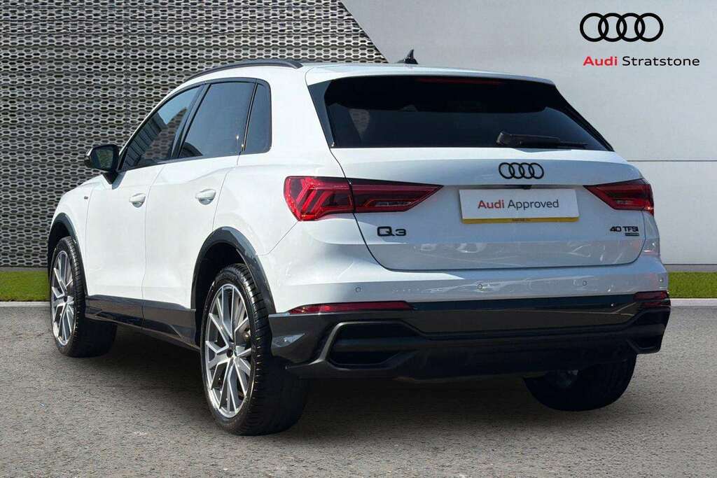 Audi Q3 40 Tfsi Quattro Black Edition S Tronic 2024 White