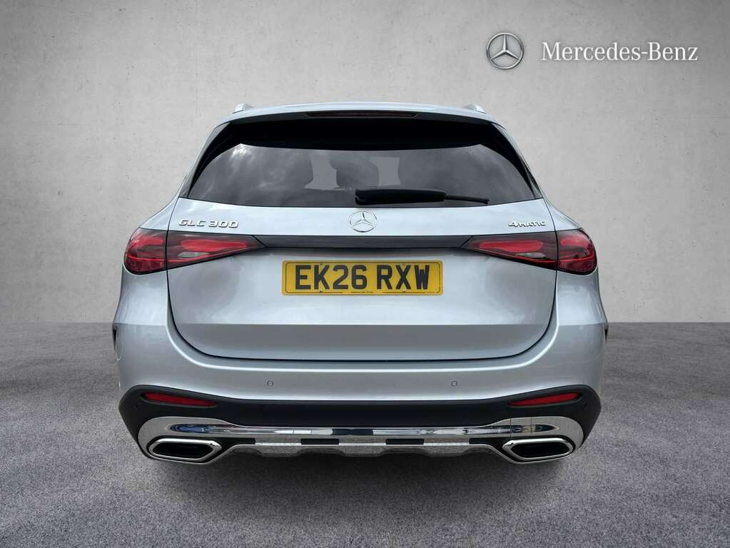 Mercedes-Benz GLC Class 300 4Matic Amg Line 9G-tronic 2026 EK26RXW Silver #2