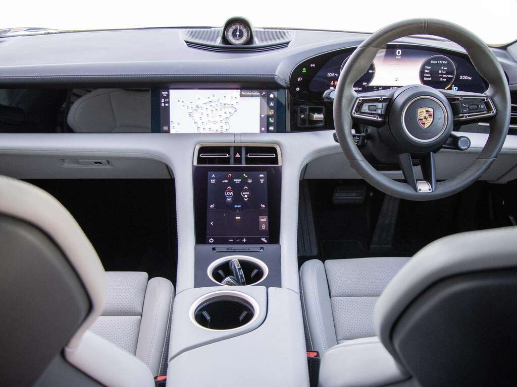 Porsche Taycan 560Kw Turbo S 93Kwh 5 Seat Red #8
