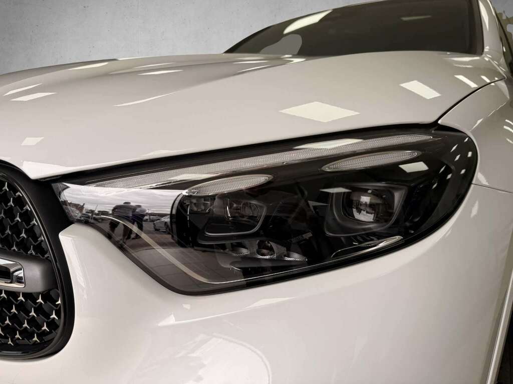 Mercedes-Benz GLC Class Glc 300 4Matic Amg Line Prem Plus 9G-tronic 20 White