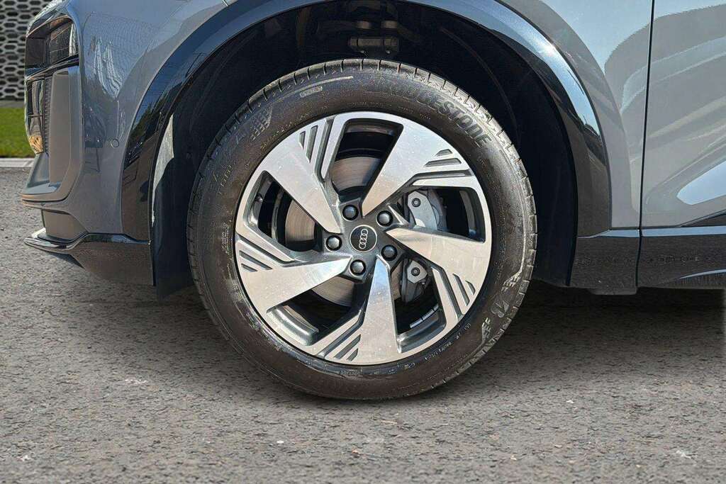 Audi Q6 E-Tron 225Kw Performance 100Kwh S Line 2025 Grey #3