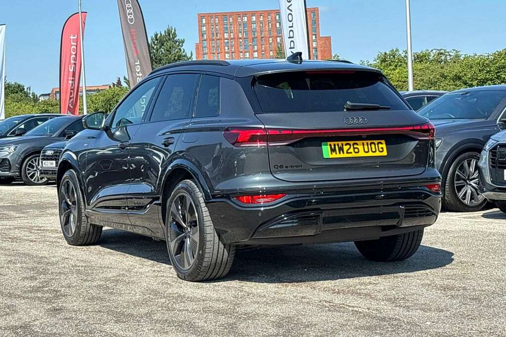 Audi Q6 E-Tron 225Kw Performance 100Kwh Black Edition 20 Grey #3