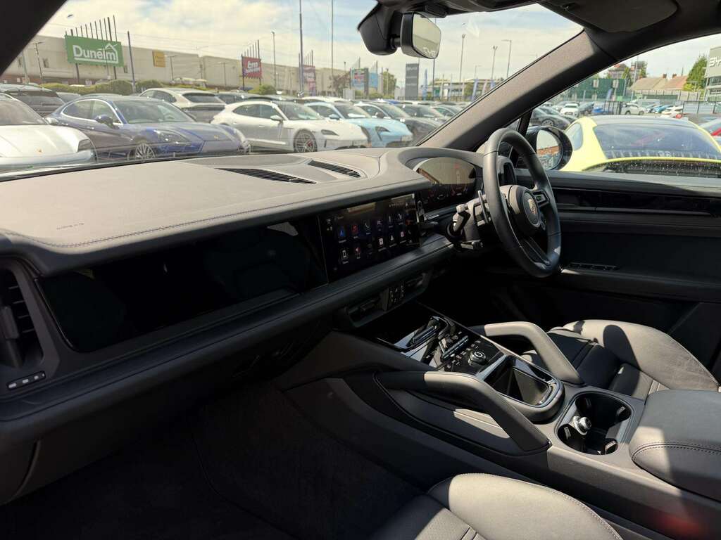 Porsche Cayenne Black Edition 2025 VK75XDA Black #5