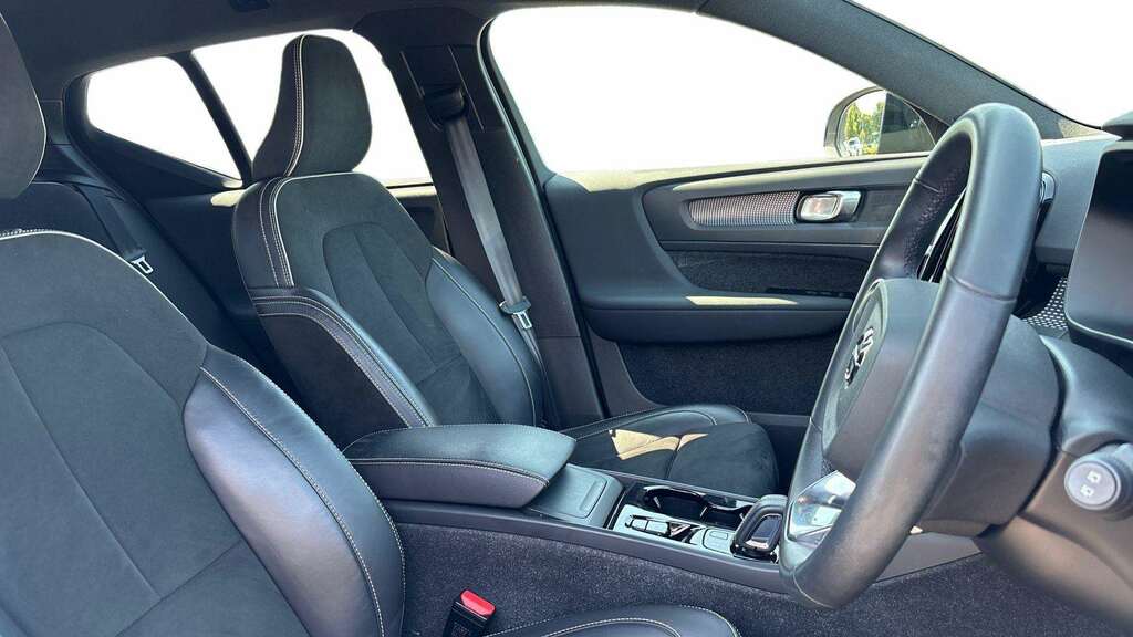 Volvo XC40 2.0 B4p R Design 2021 YJ71ZGM Grey #6
