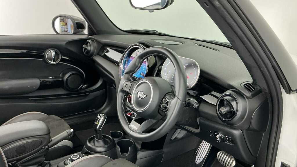 Mini Convertible 2.0 Cooper S Sport 2023 White #3