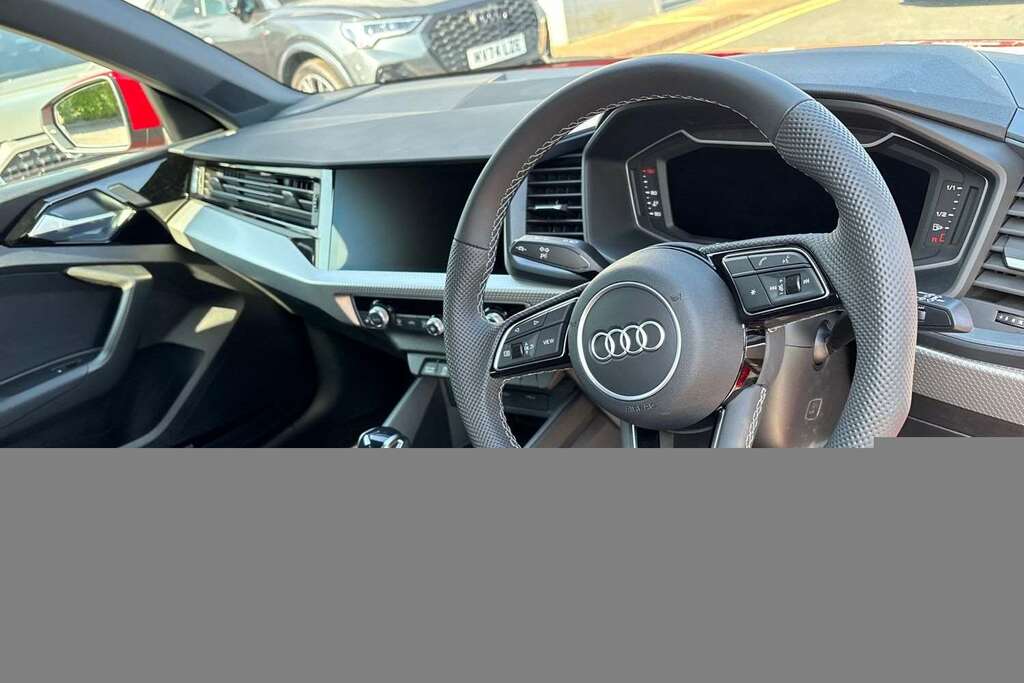 Audi A1 35 Tfsi S Line S Tronic 2026 MD26XOP Red #3