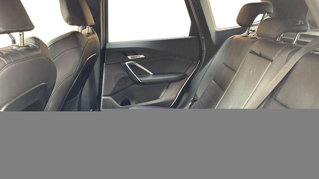 BMW iX1 30 66.5Kwh M Sport Xdrive 11Kw Charger White #7