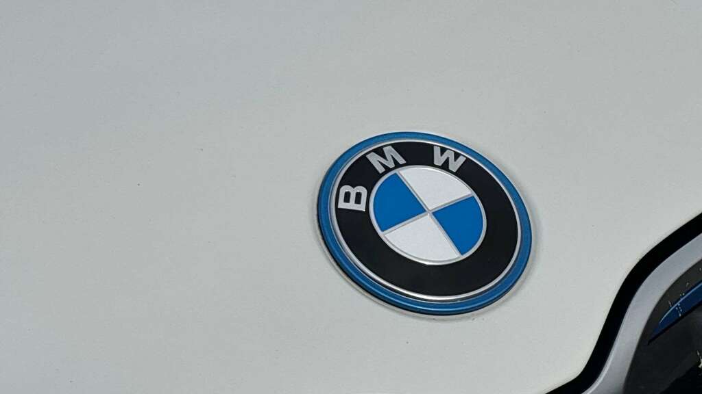 BMW iX1 30 66.5Kwh M Sport Xdrive 11Kw Charger White #12