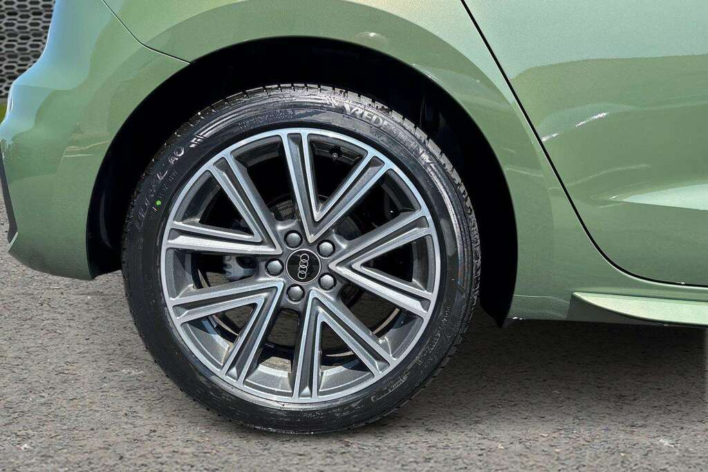 Audi A1 35 Tfsi S Line S Tronic 2026 MD26GVX Green #5