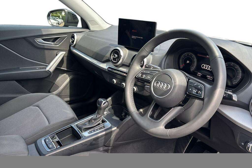 Audi Q2 35 Tfsi Sport S Tronic 2025 Black #5