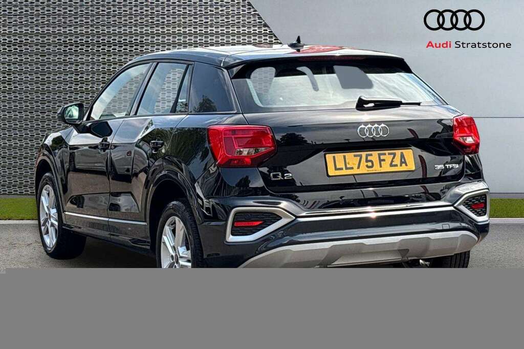Audi Q2 35 Tfsi Sport S Tronic 2025 Black #2
