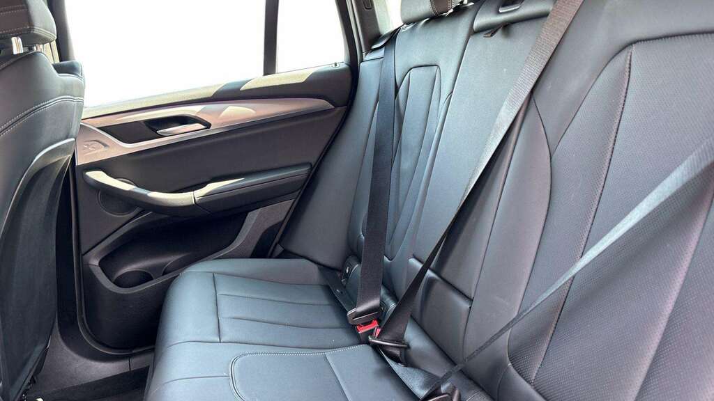 BMW X4 Xdrive20d Mht M Sport Step 2025 YE74RWF Black #5