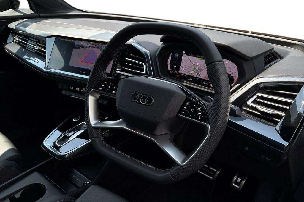 Audi Q4 E Tron 210Kw 45 82Kwh Black Edition 2026 MJ26GYD Grey #4