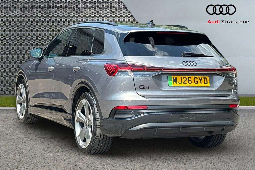 Audi Q4 E Tron 210Kw 45 82Kwh Black Edition 2026 Grey