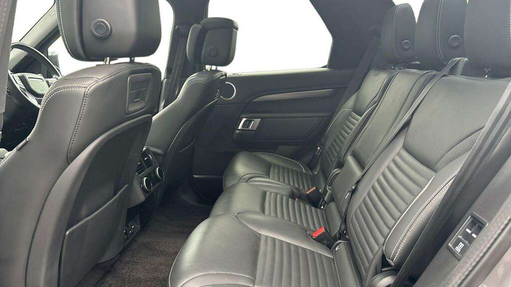 Land Rover Discovery 3.0 D300 Metropolitan Edition 2023 BG73ZFS Grey #4