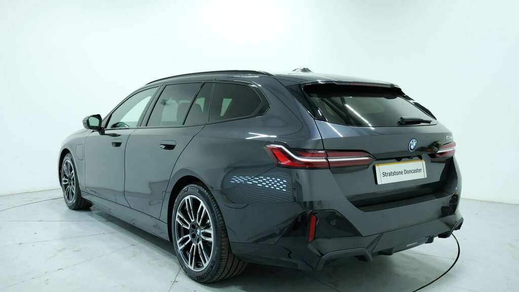 BMW 5 Series 530E M Sport 2026 YP26XLZ Grey #2