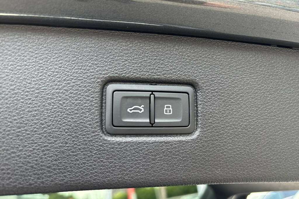 Audi Q7 S Line  #25