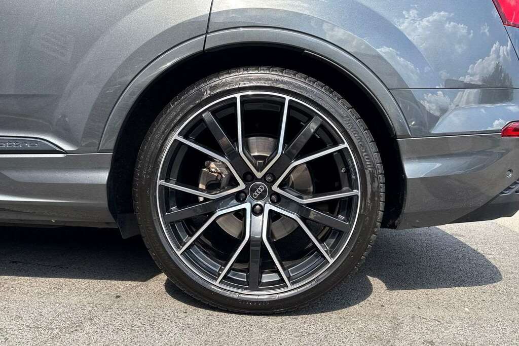 Audi Q7 S Line  #8