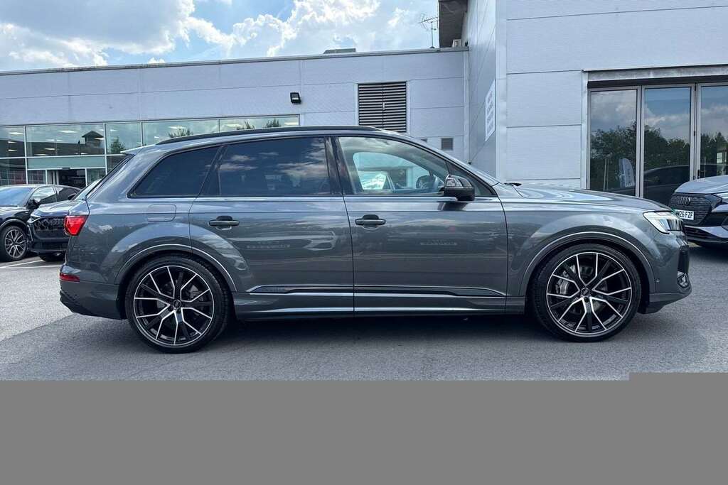 Audi Q7 S Line  #3