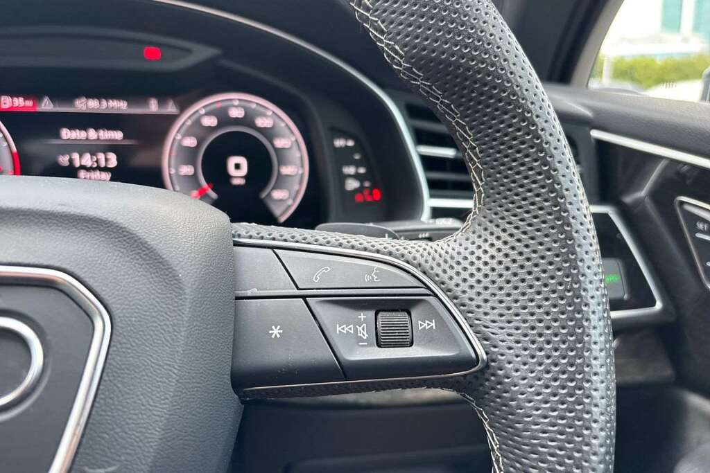 Audi Q7 S Line  #14