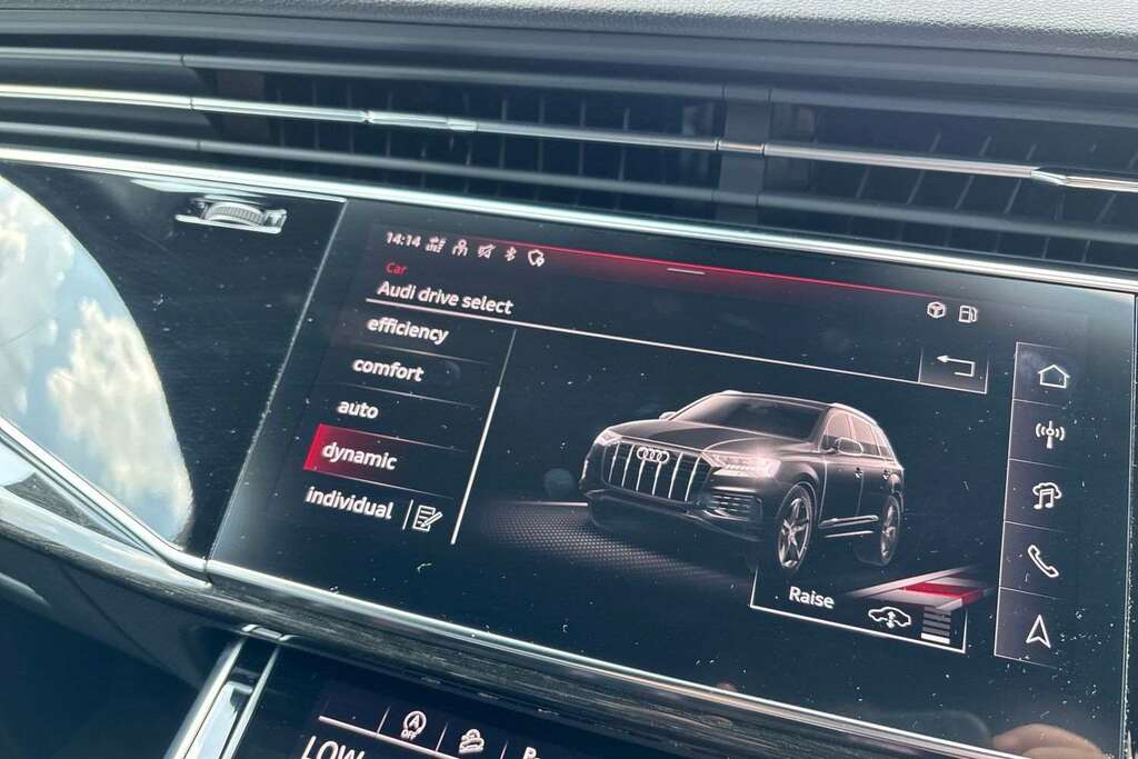 Audi Q7 S Line  #24