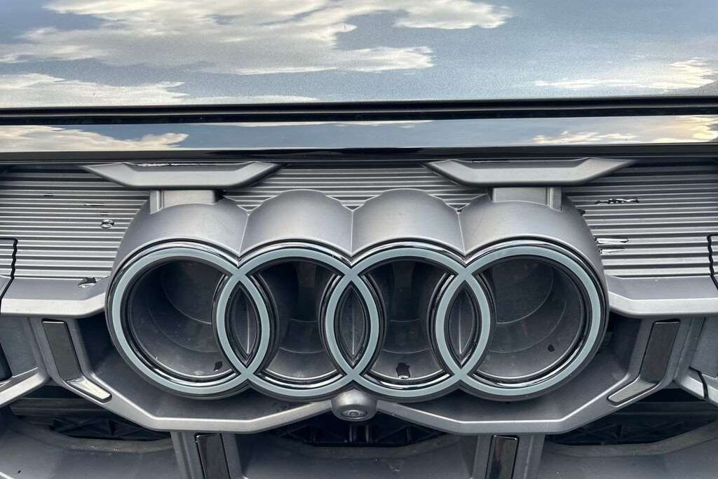 Audi Q7 S Line  #26