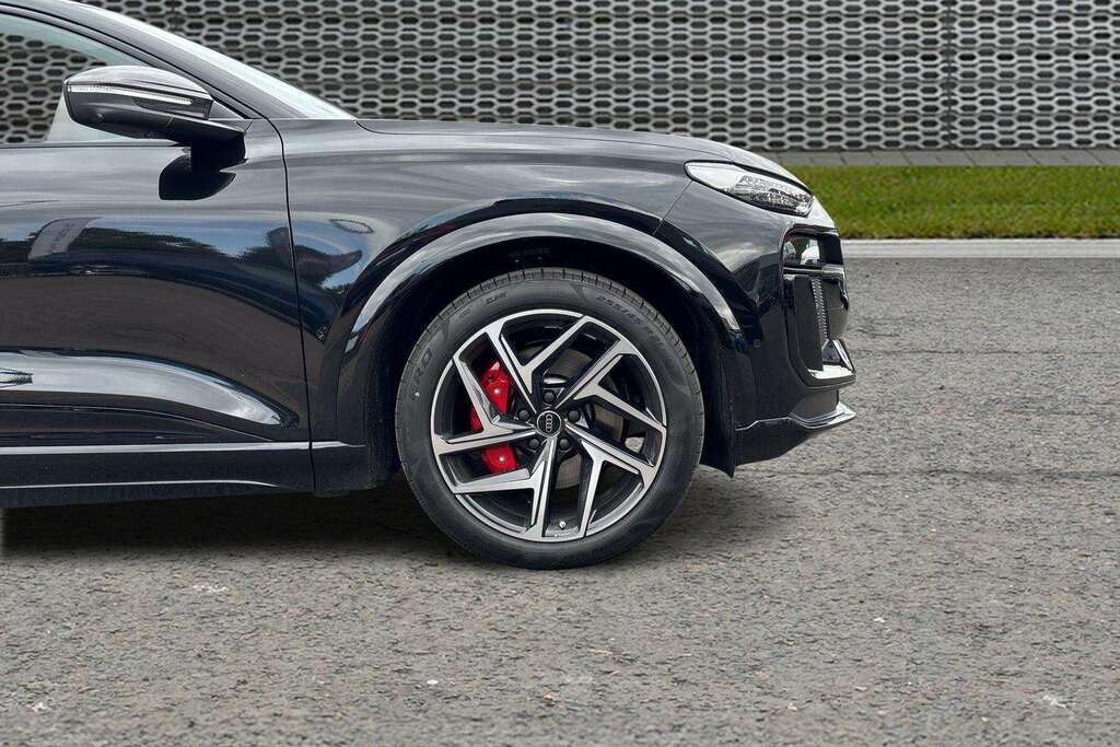Audi SQ6 E-Tron 360Kw Sq6 Quattro 100Kwh Vorsprung 2026 Black #4