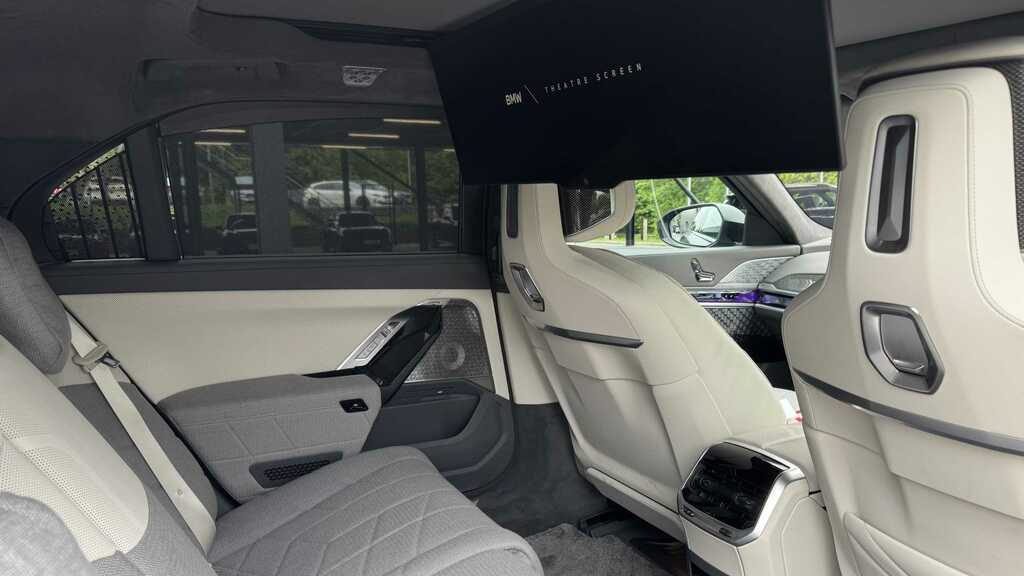 BMW i7 335Kw Edrive50 M Sport 105.7Kwh 2026 Grey #6