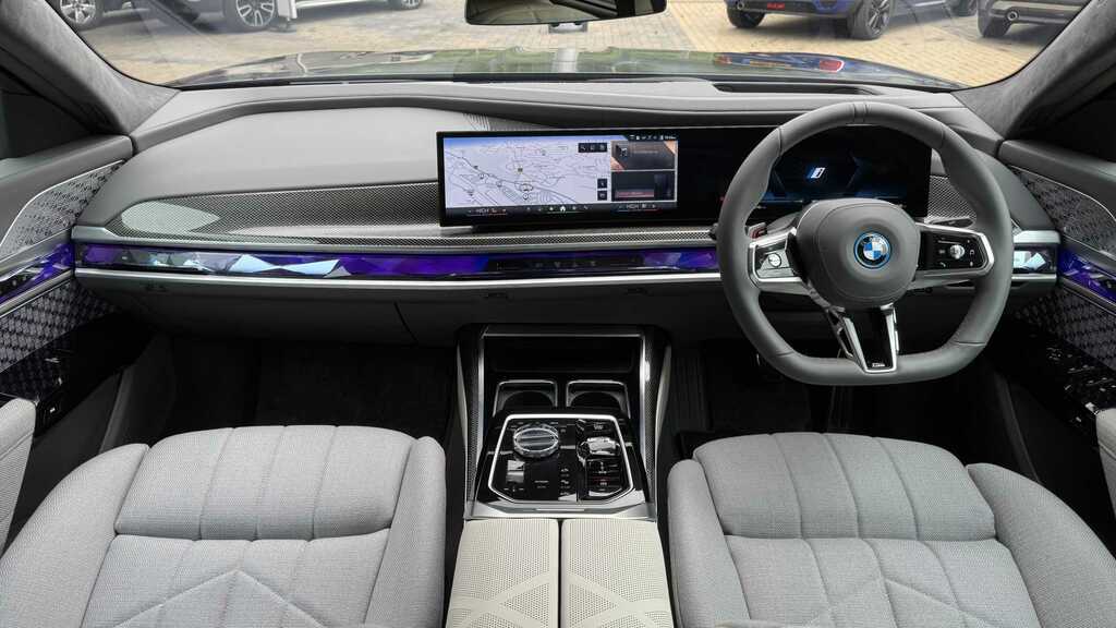 BMW i7 335Kw Edrive50 M Sport 105.7Kwh 2026 Grey #2