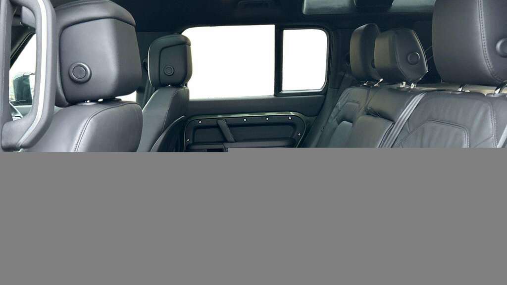Land Rover Defender 110 3.0 D350 X-dynamic Hse 110 2026 Green #3