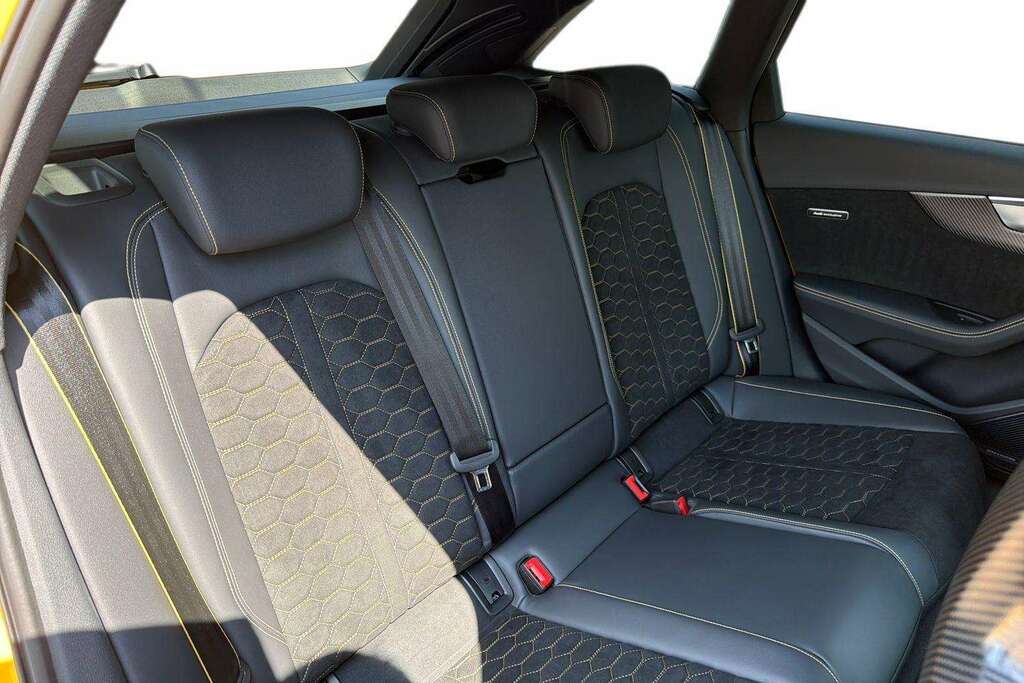 Audi RS4 Edition 25 Years Black #11